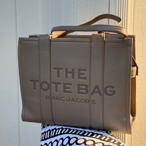 Marc Jacobs Tan Tote Bag
